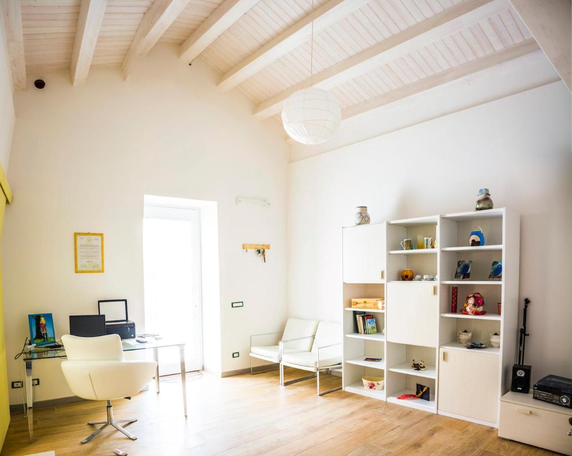 La Casa Di Penelope B&B E Noleggio Bici Elettriche Ispica Extérieur photo