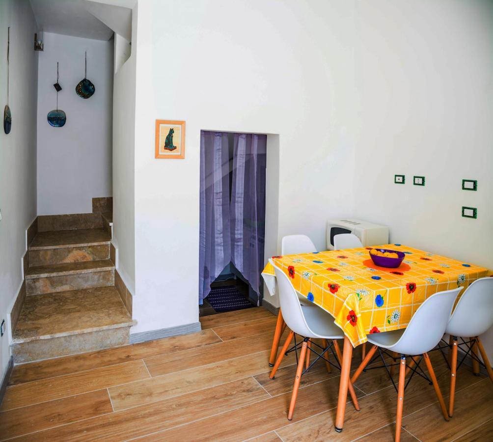 La Casa Di Penelope B&B E Noleggio Bici Elettriche Ispica Extérieur photo